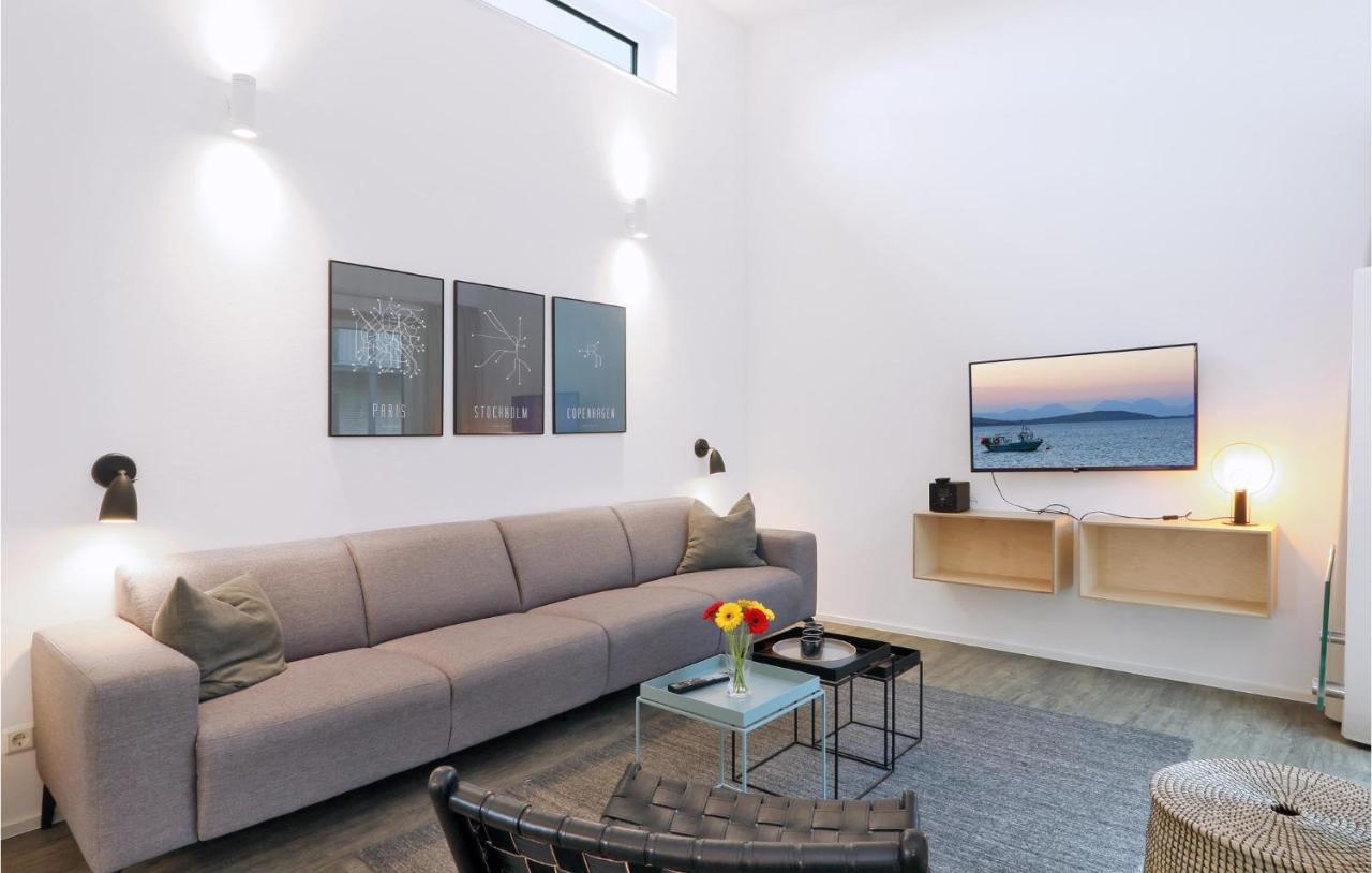 Amazing Home In Lembruch-Duemmer See With Wifi Exterior photo